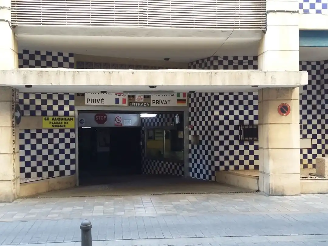 Garage for rent in Valencia