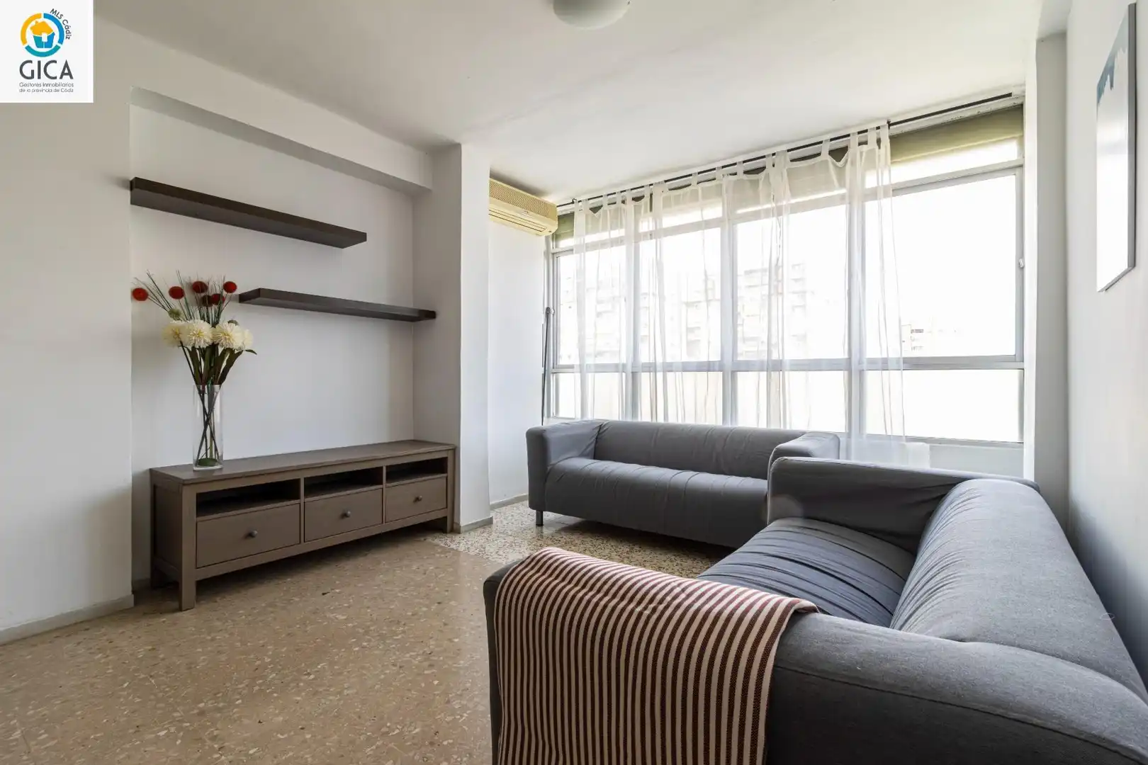 Living room of Flat for sale in Jerez de la Frontera  with Air Conditioner, Furnished and Community pool