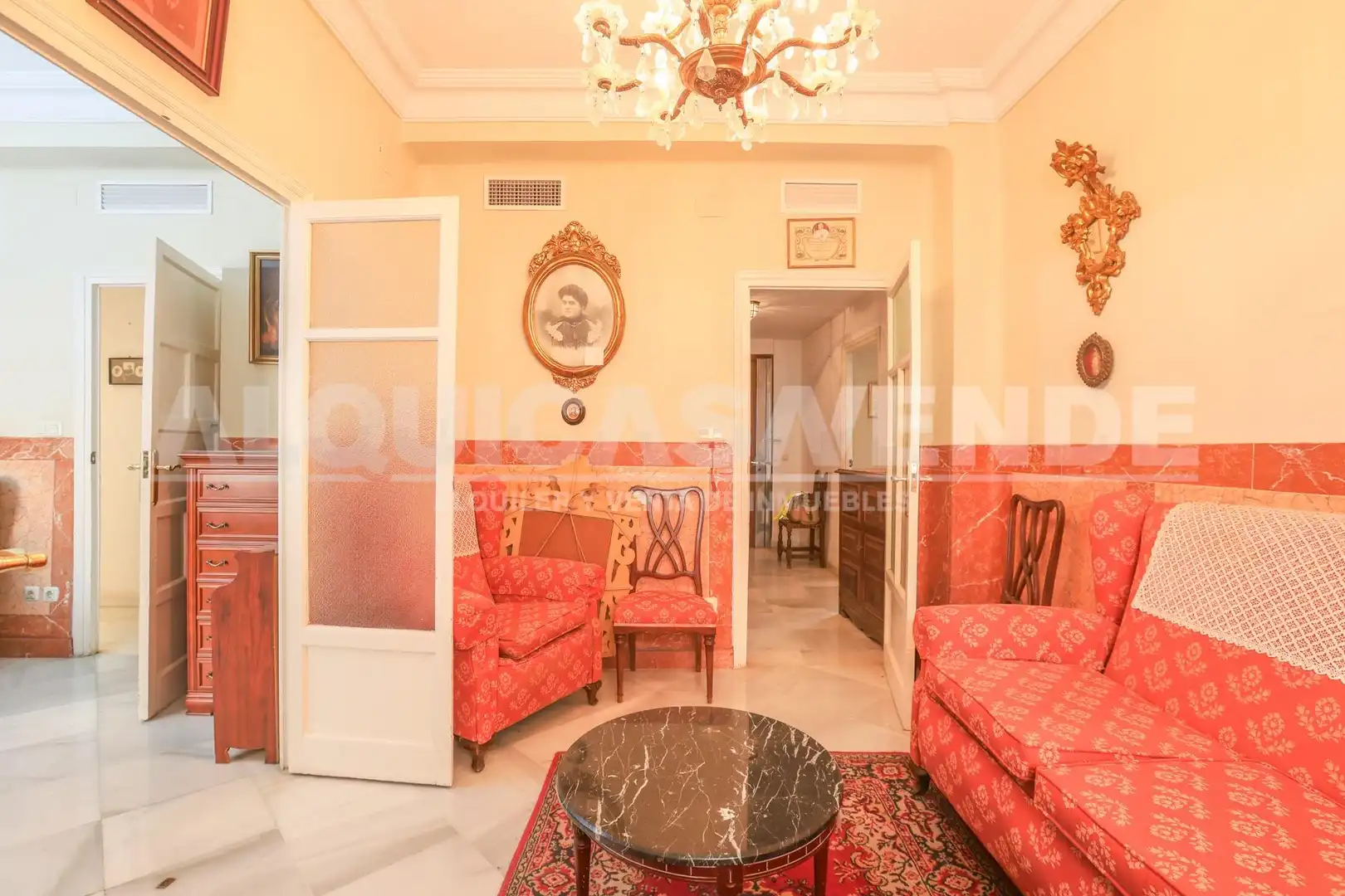 Flat with balcony for sale in Los Remedios, imagen 3