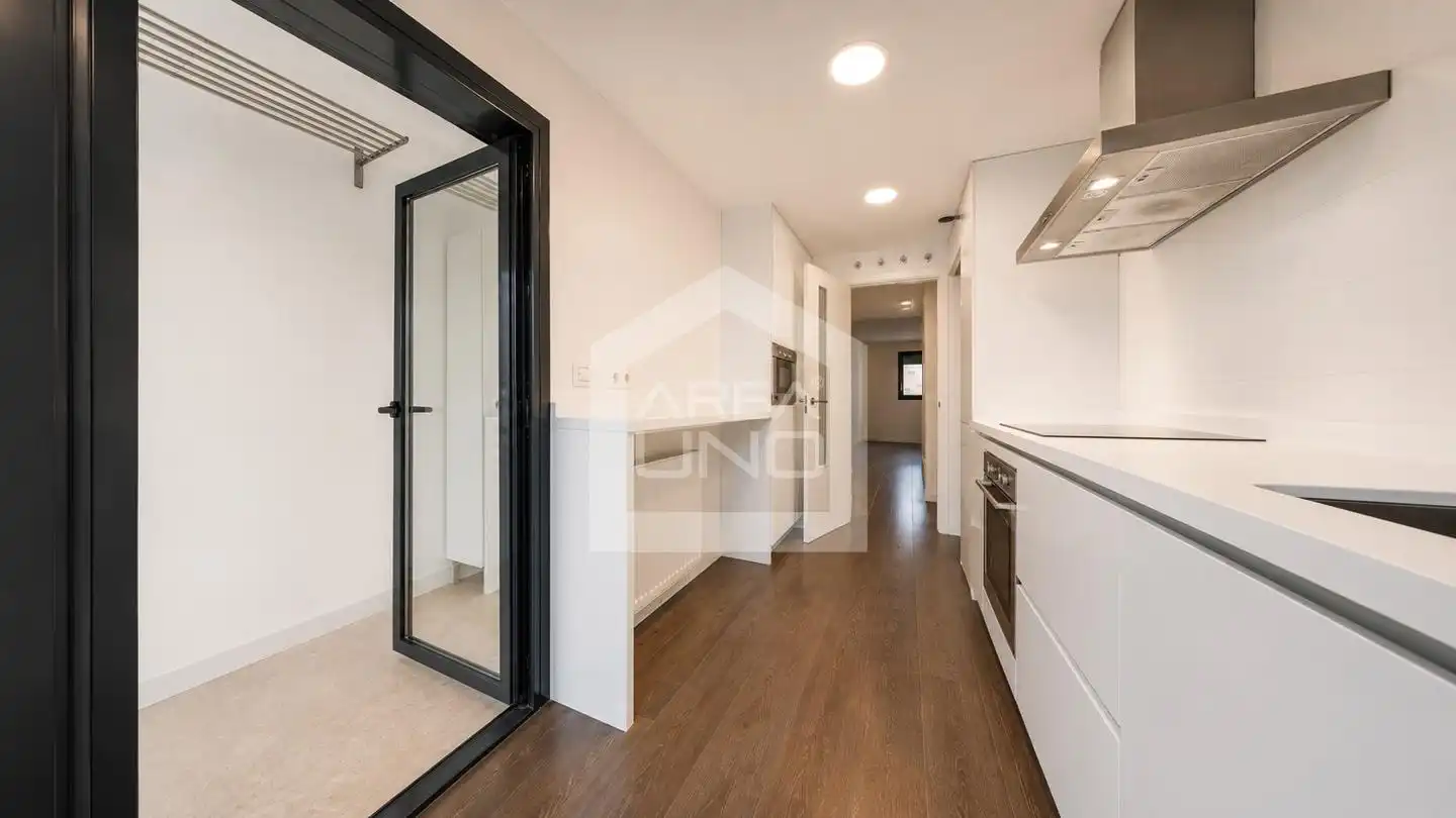 Außenansicht von Wohnung zur Miete in Alcorcón mit Klimaanlage, Heizung und Gemeinschaftspool
