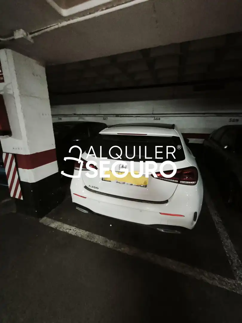 Parking de Piso de alquiler en Zaragoza con Calefacción, Terraza y Trastero