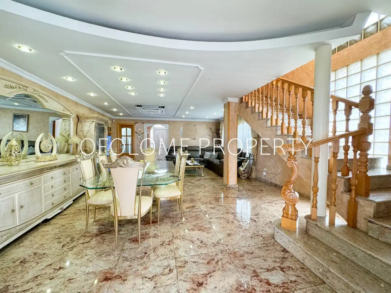 Comedor de Casa o chalet en venta en Santa Perpètua de Mogoda con Aire acondicionado, Calefacción y Jardín privado