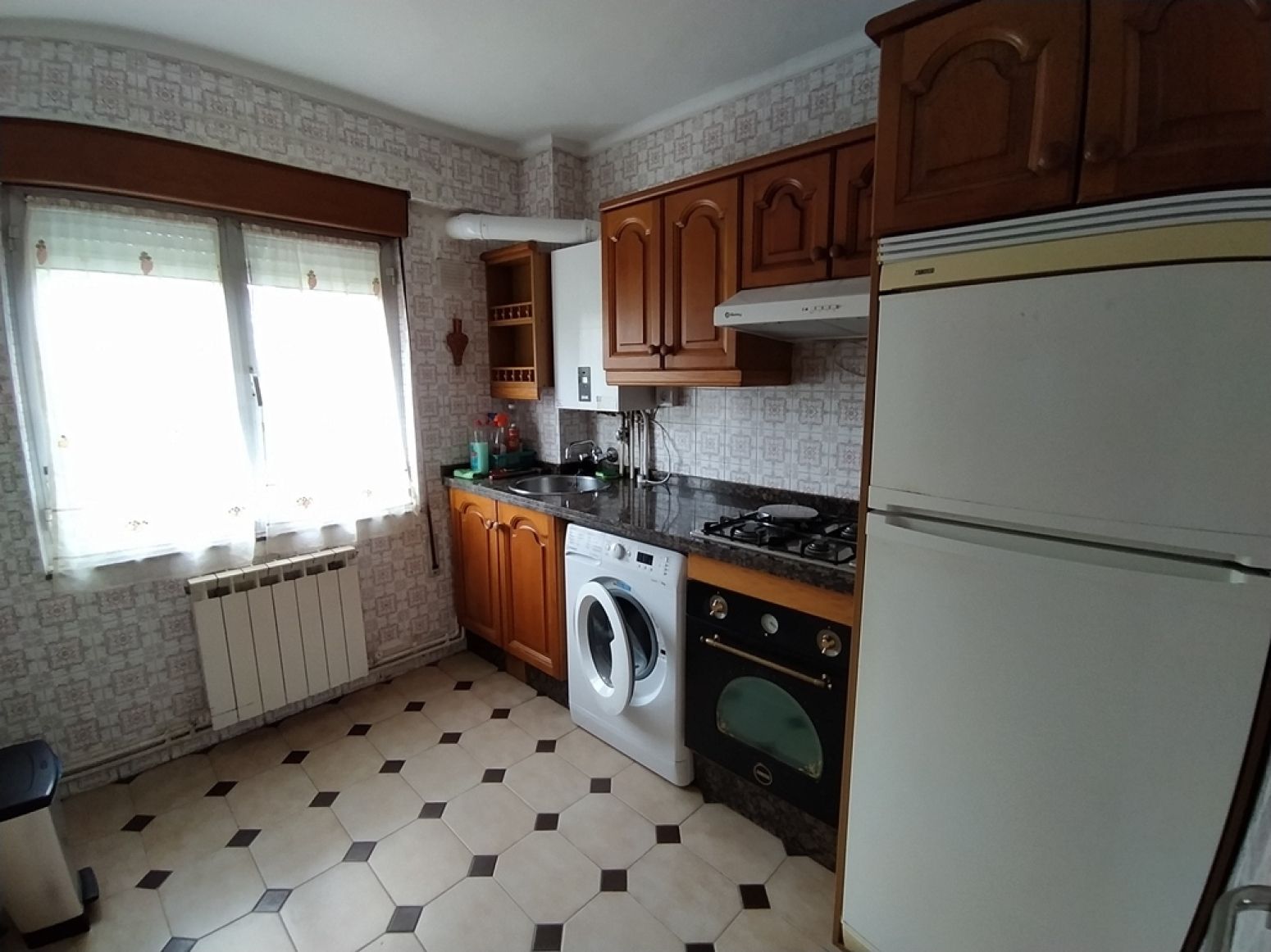 Cocina de Piso en venta en Avilés con Calefacción