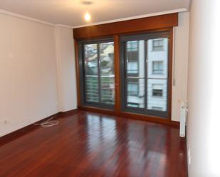 Bedroom of Flat to rent in Vigo   with Heating, Parquet flooring and Storage room