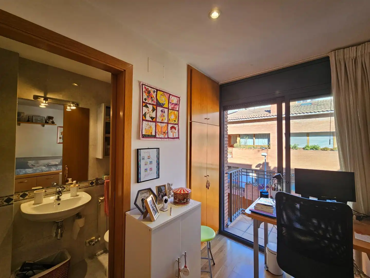 Habitación de Casa adosada en venta en Granollers