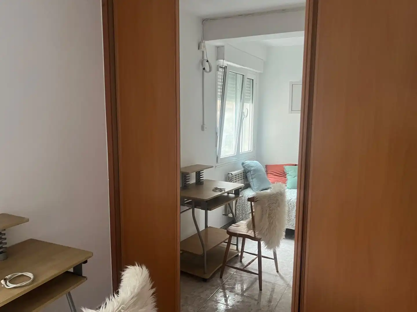 Habitación de Piso en venta en Gijón  con Calefacción, Terraza y Amueblado