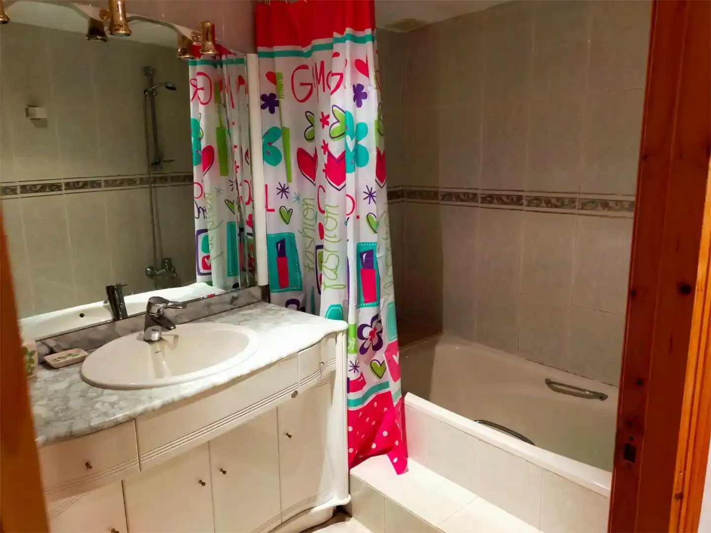 Baño de Piso en venta en Famorca con Trastero, Amueblado y Balcón