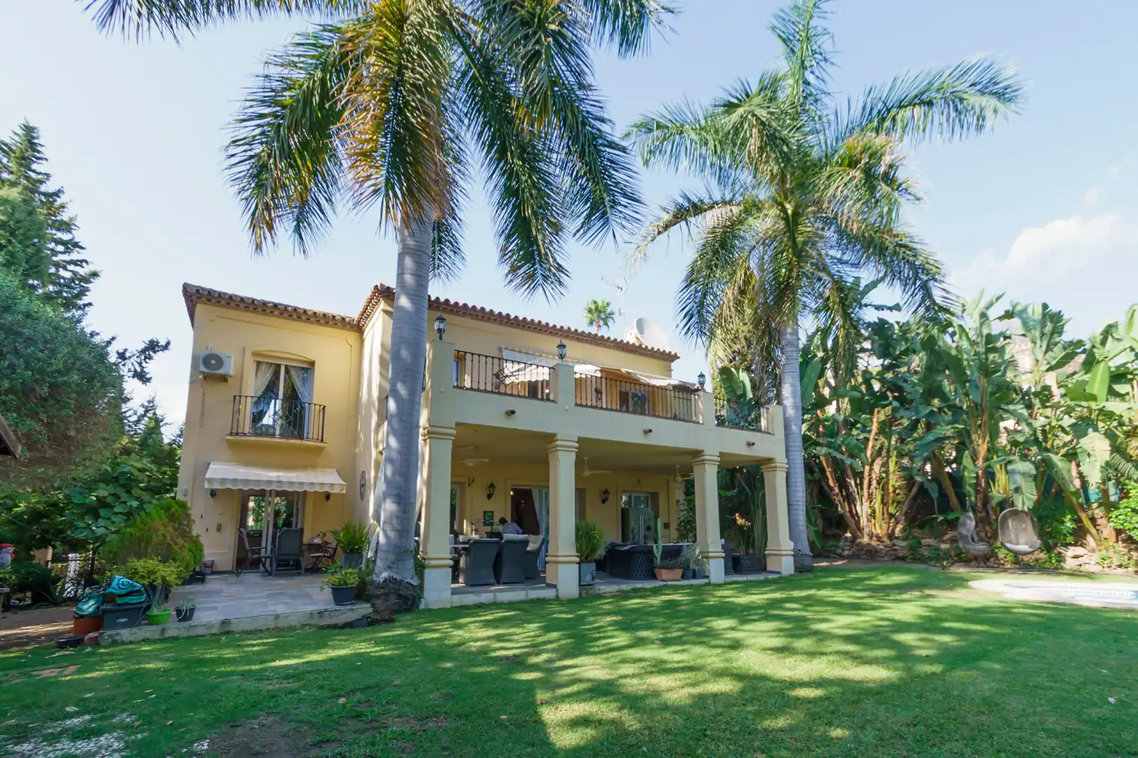 Vista exterior de Casa o chalet en venta en Marbella con Aire acondicionado, Jardín privado y Terraza