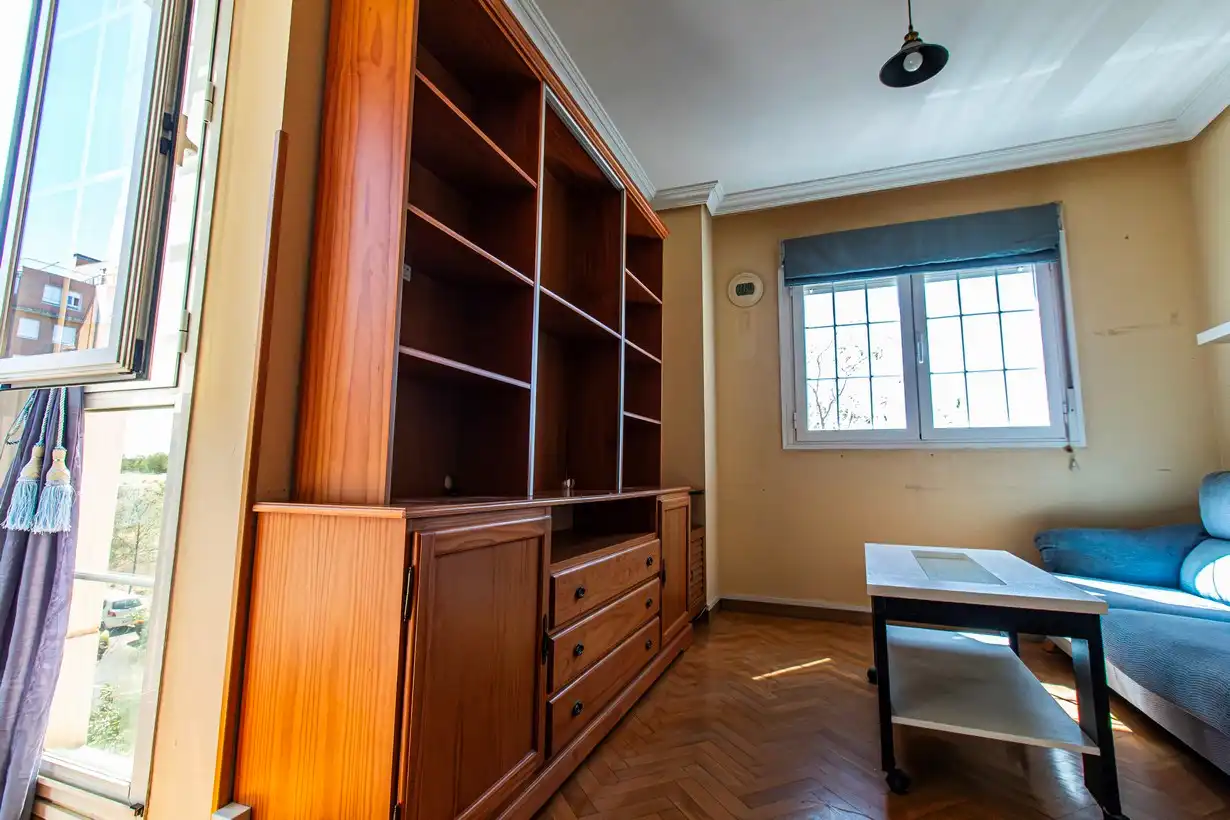 Piso con piscina en venta en Latina, imagen 2