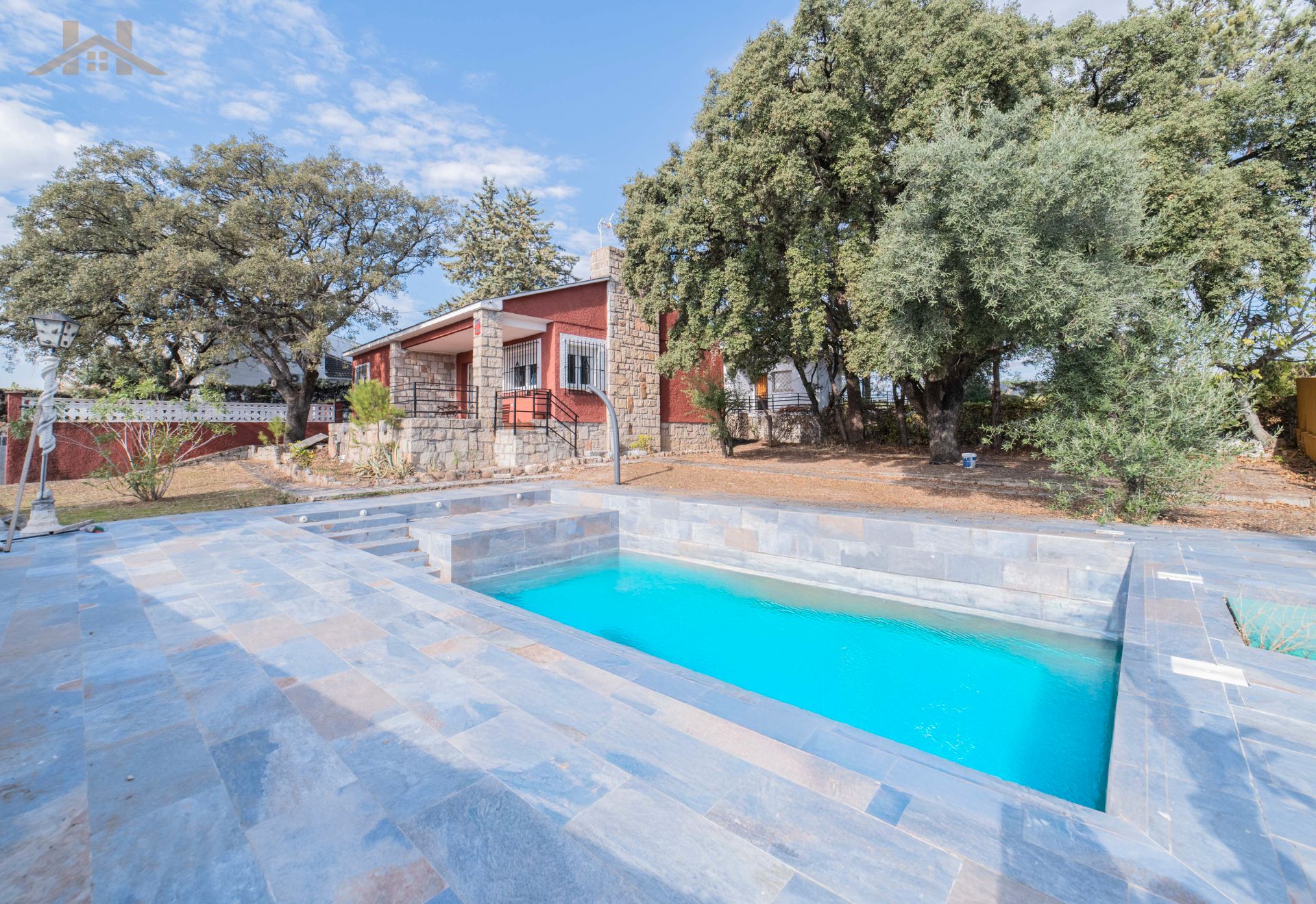 House or chalet for sale