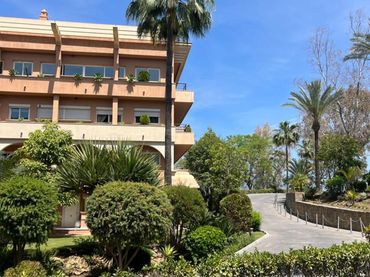 Apartament amb piscina en venda a Plaza Costa del Sol 12-32