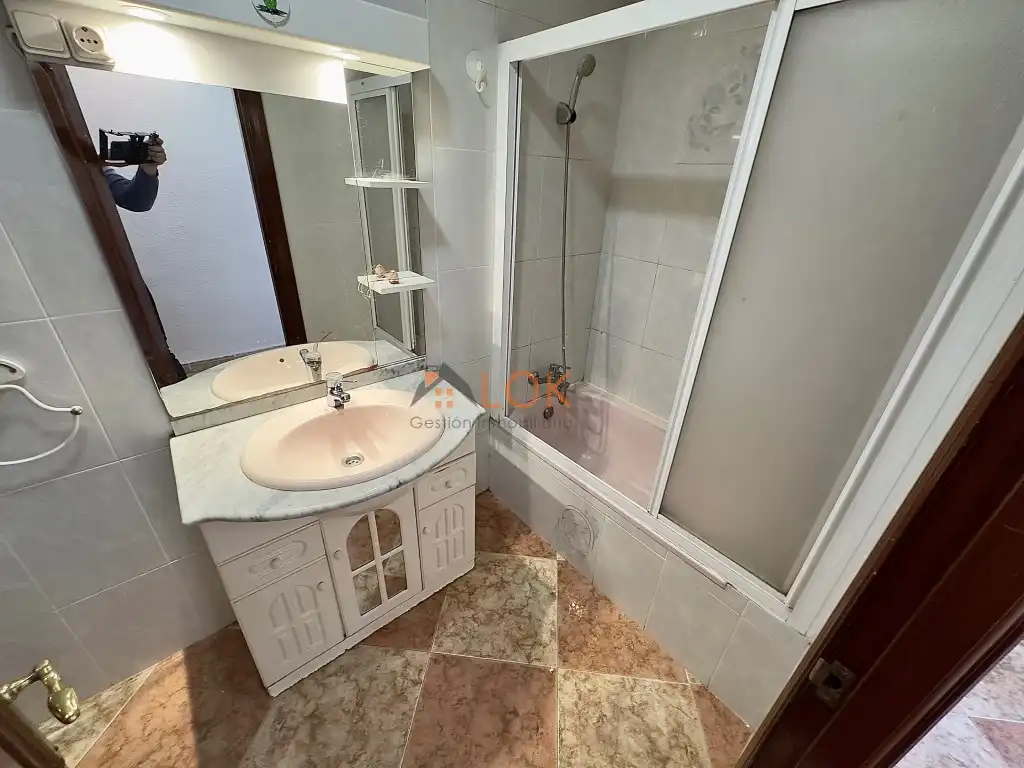 Bathroom of Flat for sale in Málaga