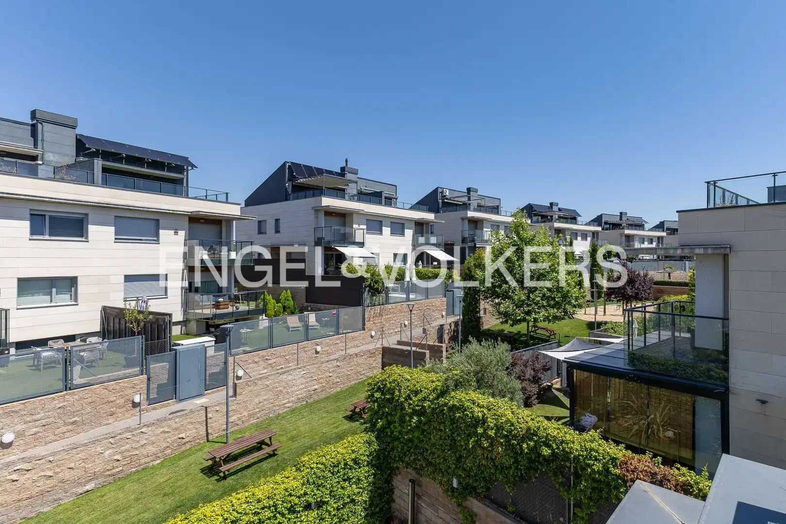 Terrace of Detached homes for rent in Boadilla del Monte  with Air Conditioner, Heating and Private garden