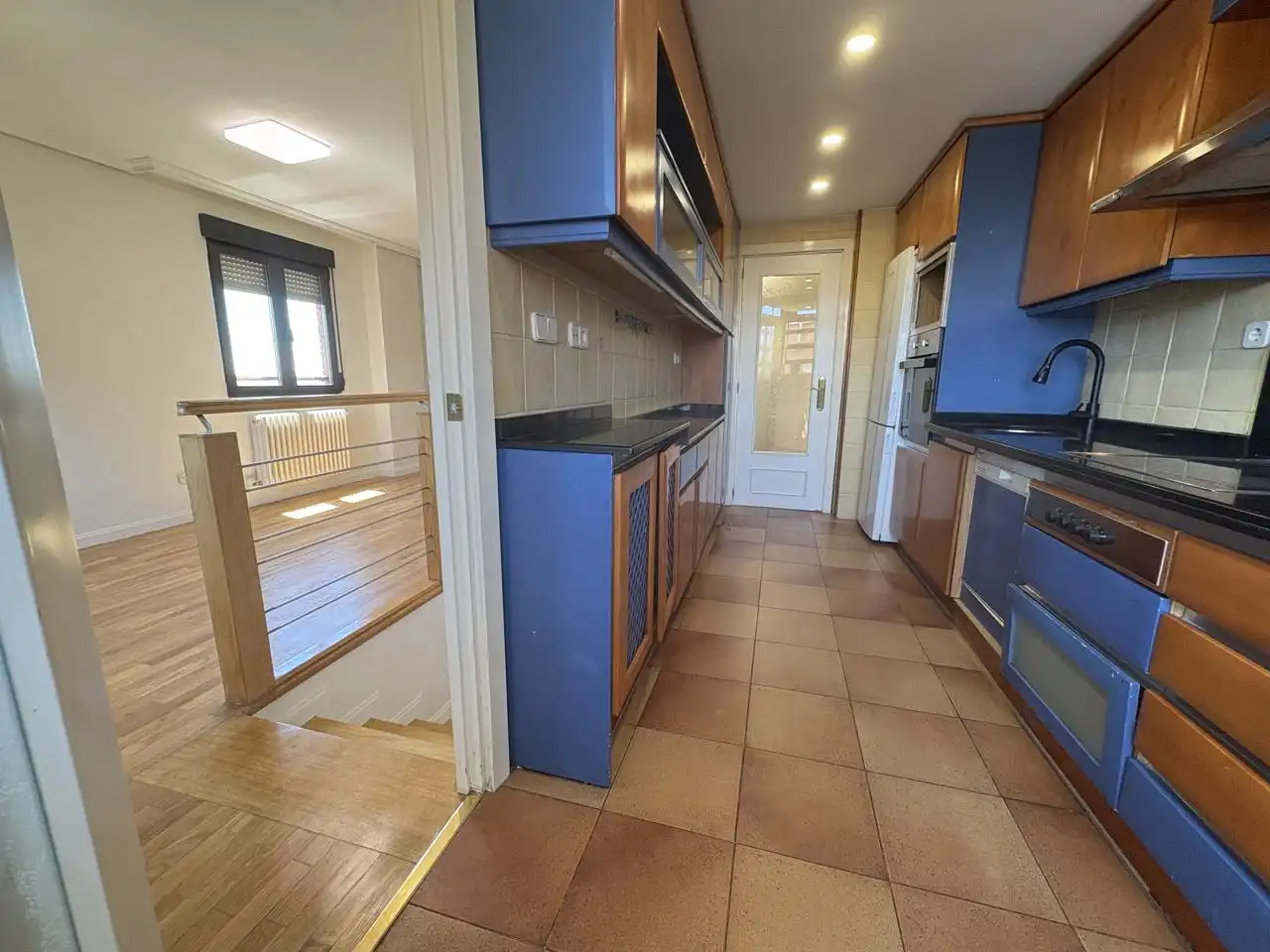 Küche von Maisonette zum Verkauf in Madrid mit Heizung und Parkett