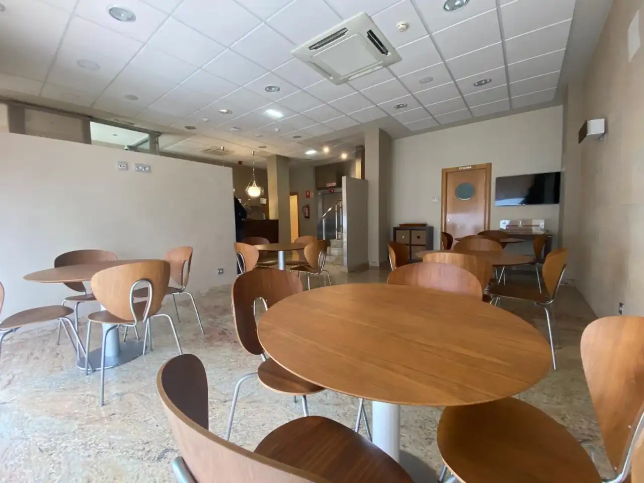Local comercial en venda a Avenida Luis Alonso 17 24200 Valencia De Don Juan, imagen 6