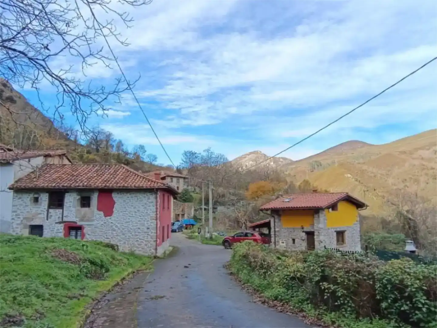 Vista exterior de Pis en venda en Llanes