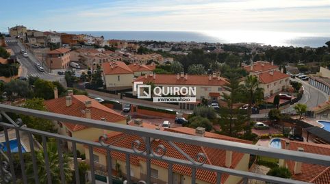 Foto 2 de Casa adosada en venta en Segur de Calafell, Calafell