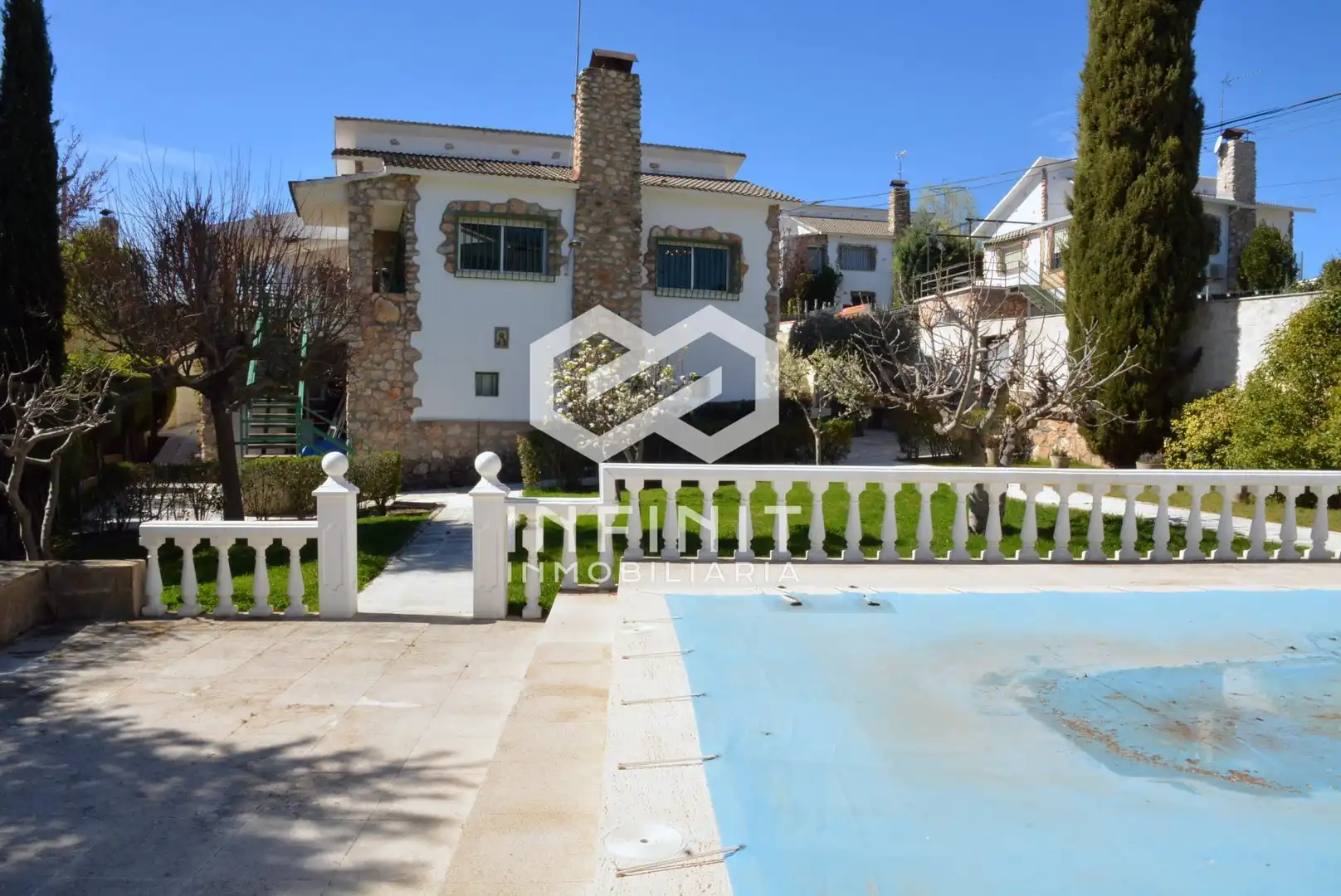 Houses for sale in Carabaña