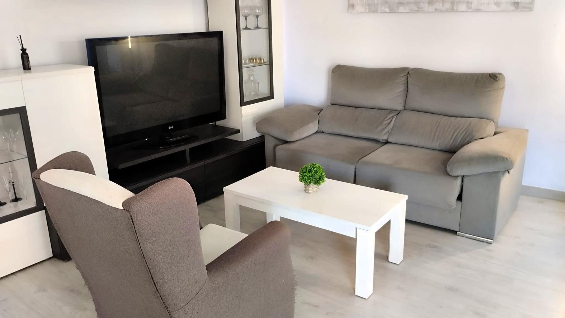 Sala d'estar de Pis de lloguer en  Valencia Capital amb Parquet i Balcó
