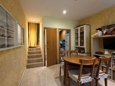 Casa con balcone in vendita a Centre Vila