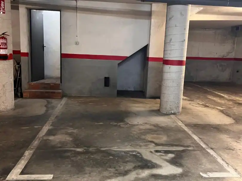 Einzelparkplatz zum Verkauf in Viladomat 11