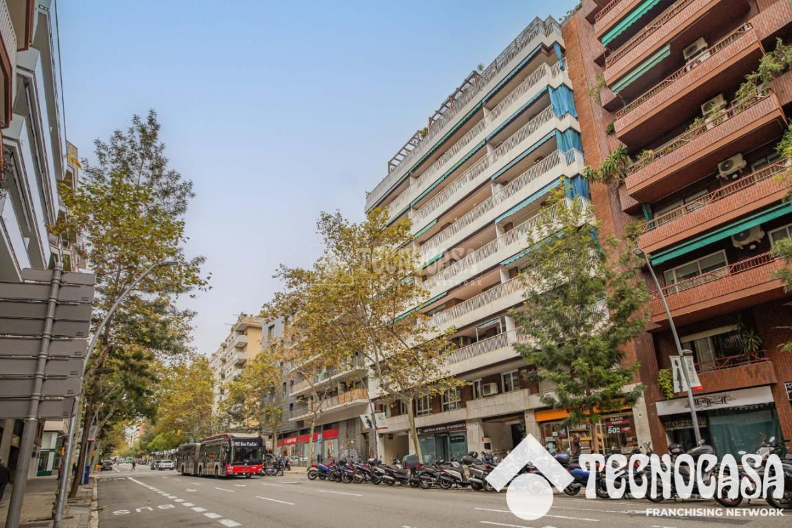 Vista exterior de Pis en venda en  Barcelona Capital amb Aire condicionat, Calefacció i Parquet