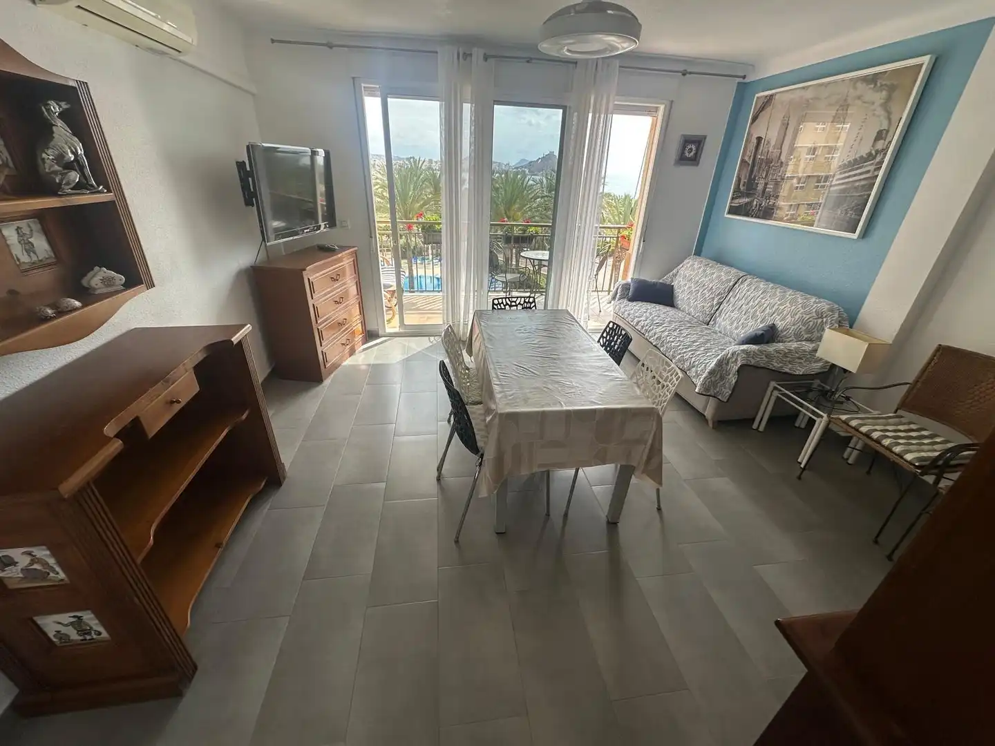 Sala d'estar de Apartament de lloguer en Águilas amb Aire condicionat, Moblat i Balcó