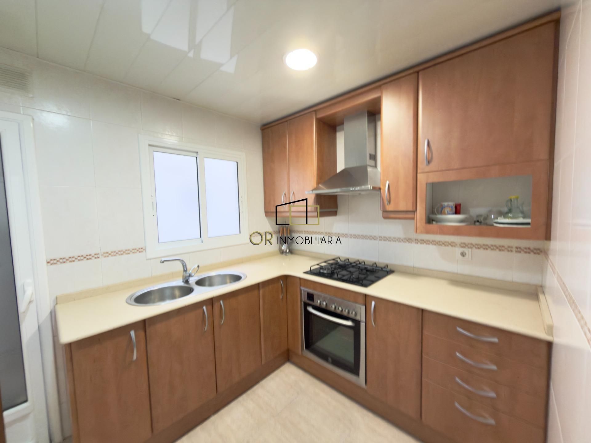 Kitchen of Flat for sale in Vilafranca del Penedès