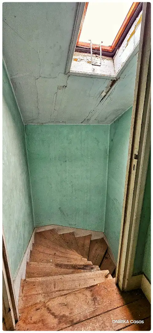 Vista exterior de Casa o xalet en venda en Lugo amb Jardí privat, Parquet i Traster