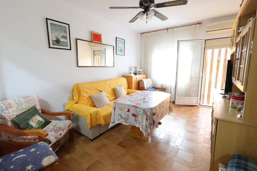 Apartment with lift for sale in Calle ISLA MENORCA-REGIA, imagen 5