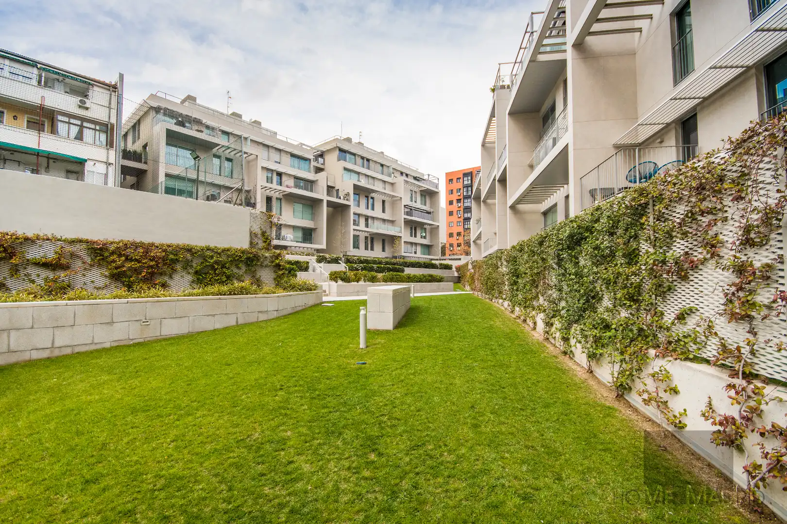 Garden of Flat for sale in Madrid  with Air Conditioner, Heating and Parquet flooring