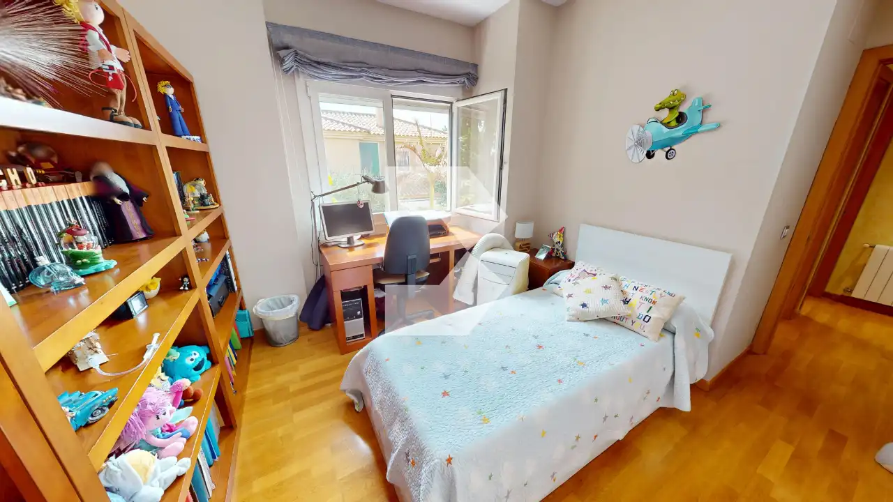 Dormitori de Casa o xalet en venda en Sant Joan d'Alacant amb Jardí privat, Terrassa i Piscina