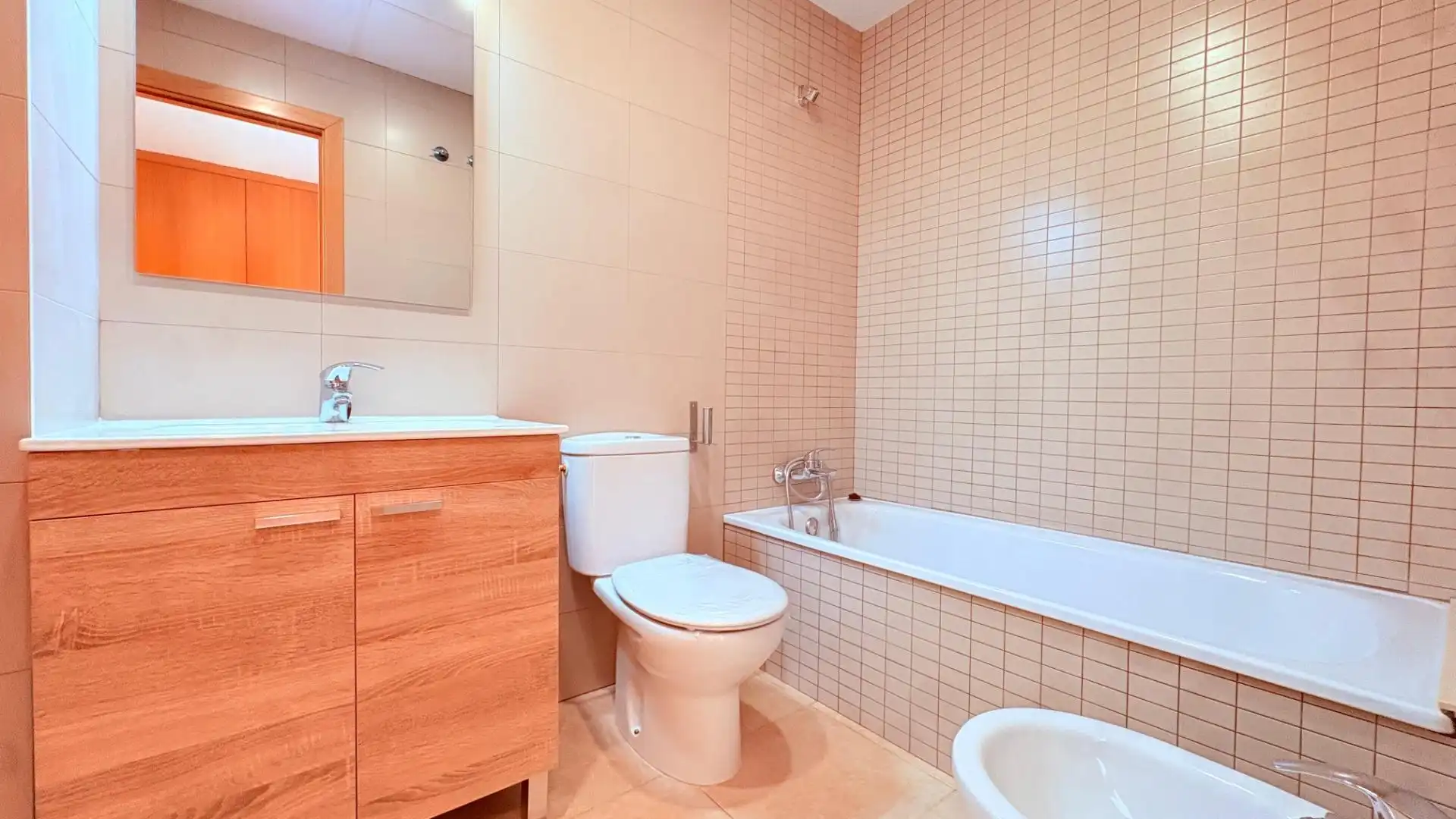 Bathroom of Duplexes for sale in Castellar del Vallès  with Heating and Terrace