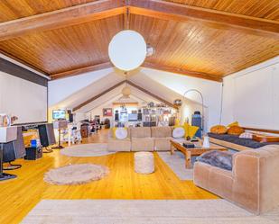 Sala d'estar de Casa o xalet en venda en Santa Fe amb Aire condicionat, Calefacció i Jardí privat
