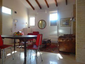 Sala d'estar de Àtic de lloguer en  Valencia Capital amb Terrassa i Moblat