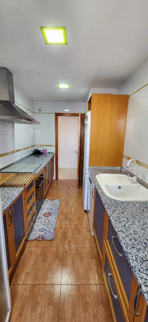 Cocina de Piso en venta en Sevilla con Aire acondicionado, Terraza y Trastero