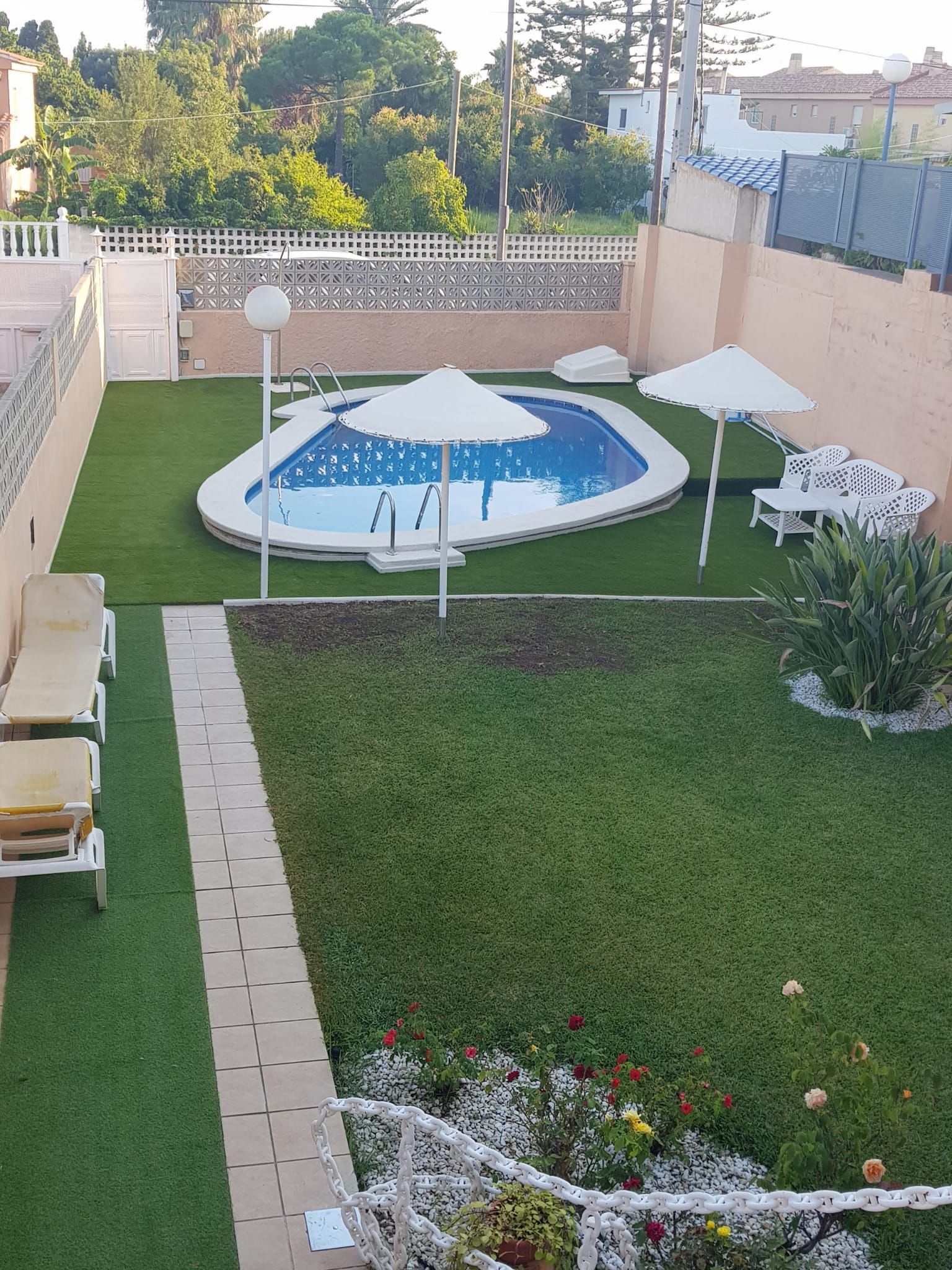 Swimming pool of House or chalet for sale in Almazora / Almassora  with Air Conditioner, Heating and Private garden