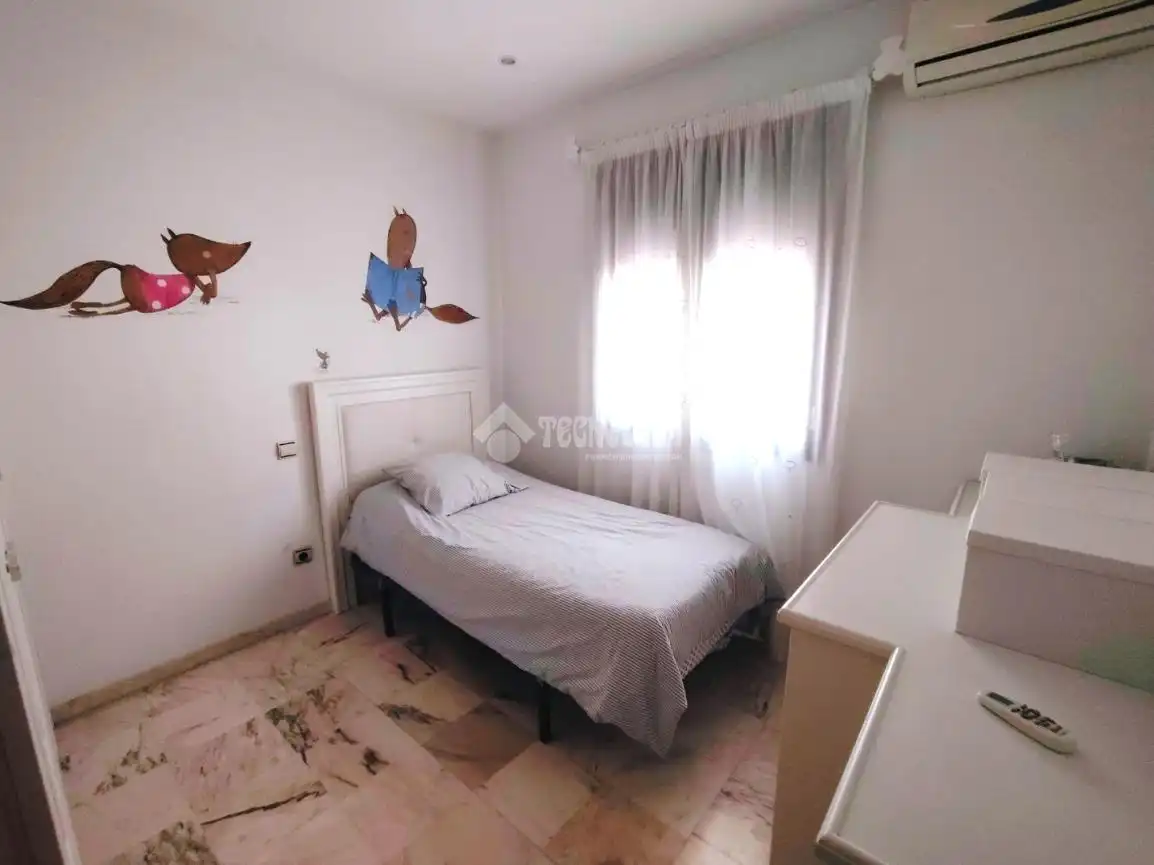 Dormitori de Casa adosada en venda en Coria del Río