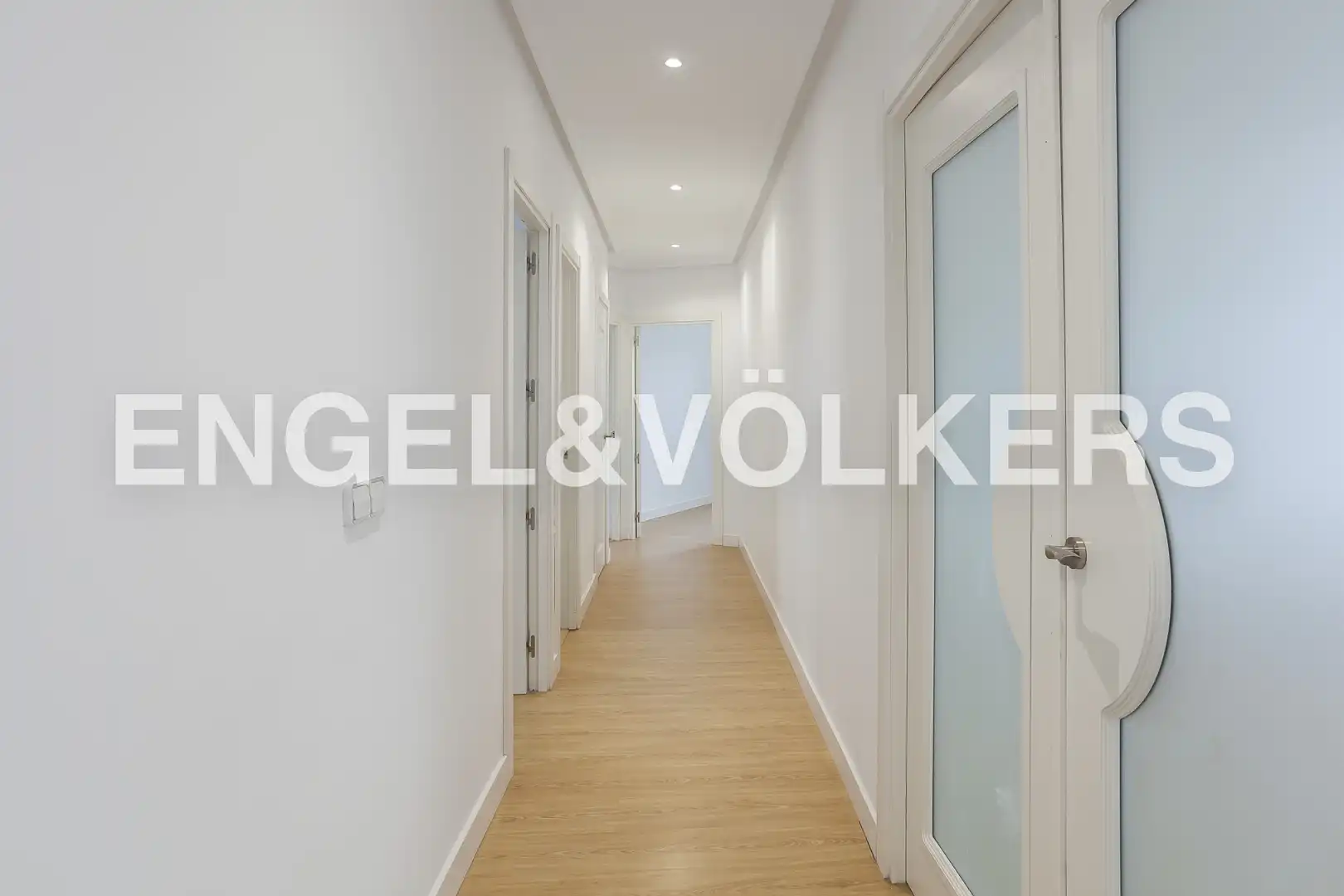 Flat for rent in Madrid  with Heating, Terrace and Balcony