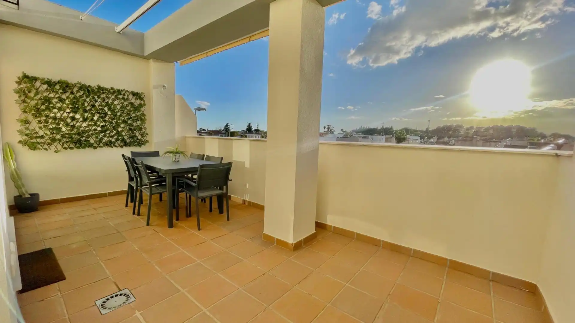 Terrassa de Àtic en venda en Jerez de la Frontera amb Aire condicionat, Jardí privat i Piscina comunitària