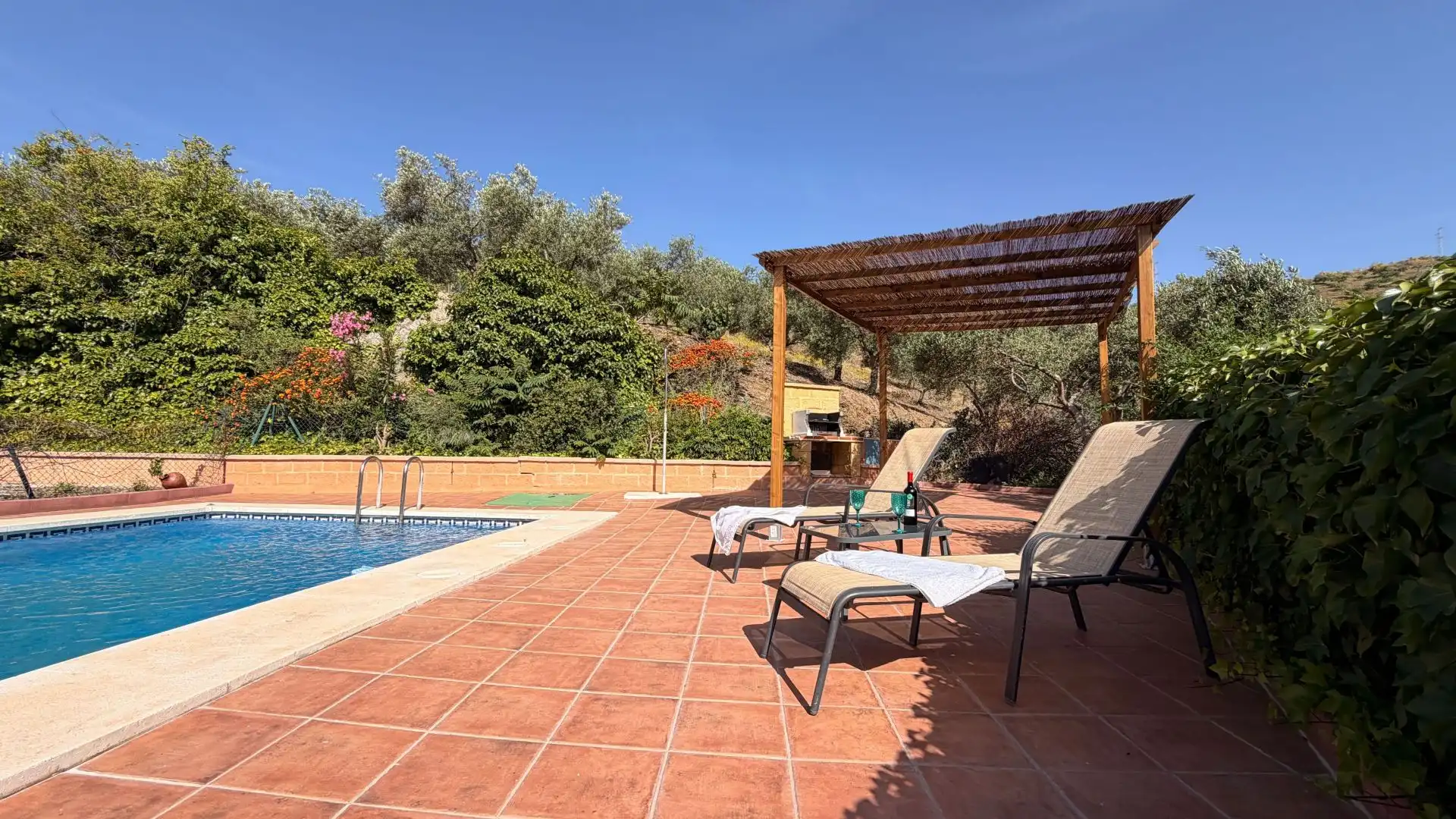 Piscina de Finca rústica en venda en Almogía amb Aire condicionat i Piscina