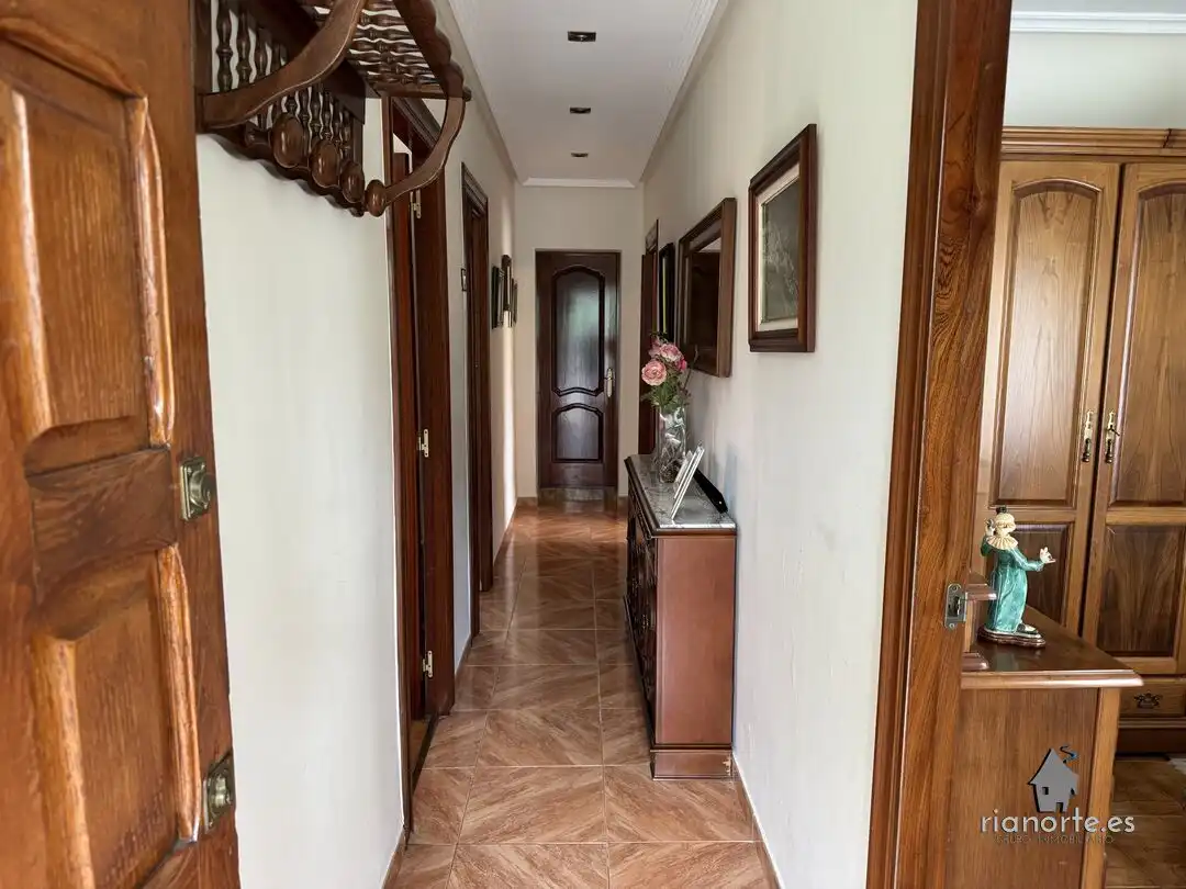 Casa o chalet en venta en Oviedo  con Calefacción y Jardín privado