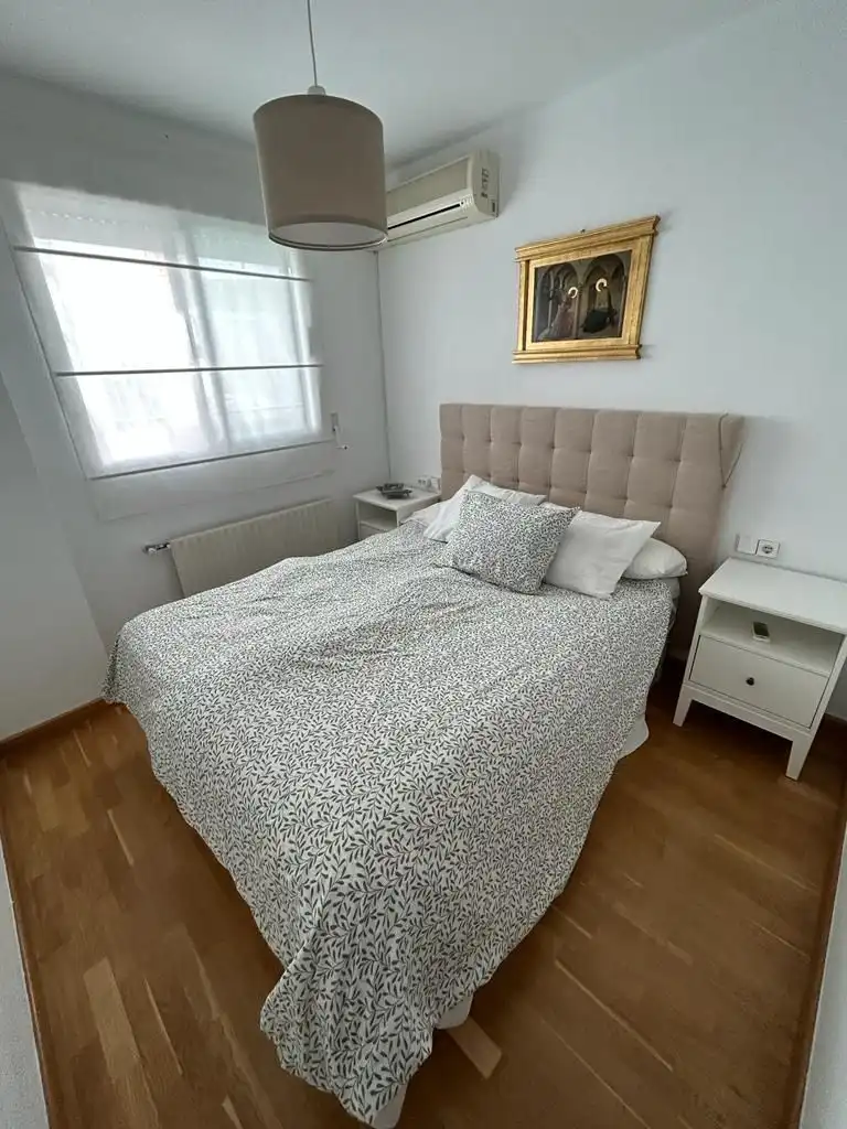 Schlafzimmer von Wohnung zum Verkauf in Valencia mit Klimaanlage, Heizung und Parkett