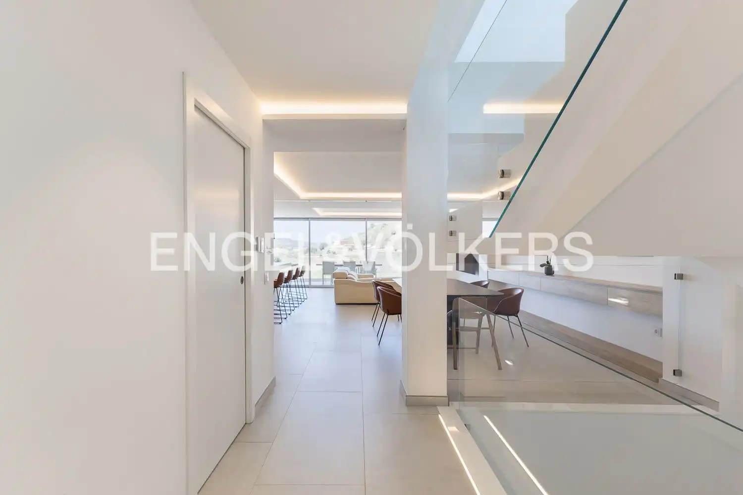 Houses for sale in Real  with Air Conditioner, Heating and Terrace