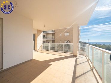 Apartment mit Pool zum Verkauf in Avenida L´ALJUB 16
