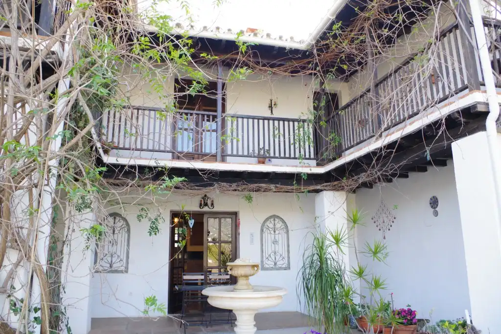 Casa rústica con piscina en venta en Torrox Pueblo, imagen 2