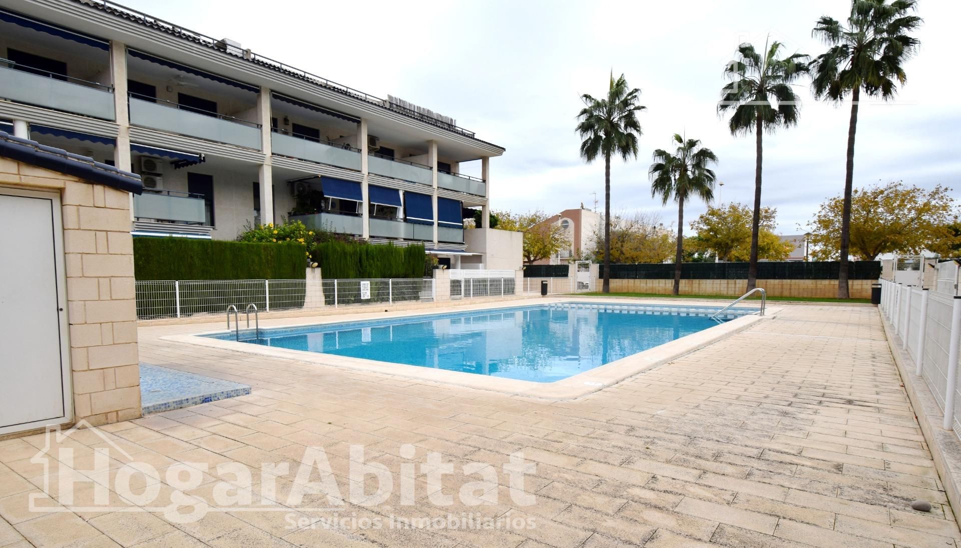 Piscina de Piso en venta en Puçol con Aire acondicionado, Calefacción y Jardín privado