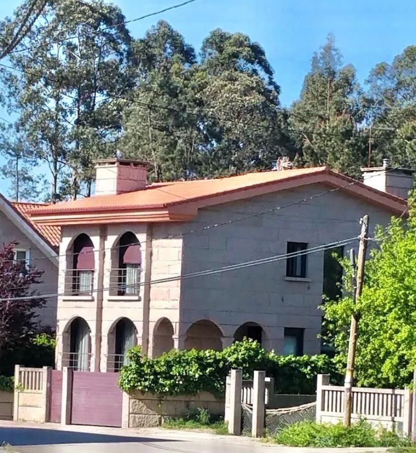 Vista exterior de Casa o xalet en venda en Vigo  amb Traster