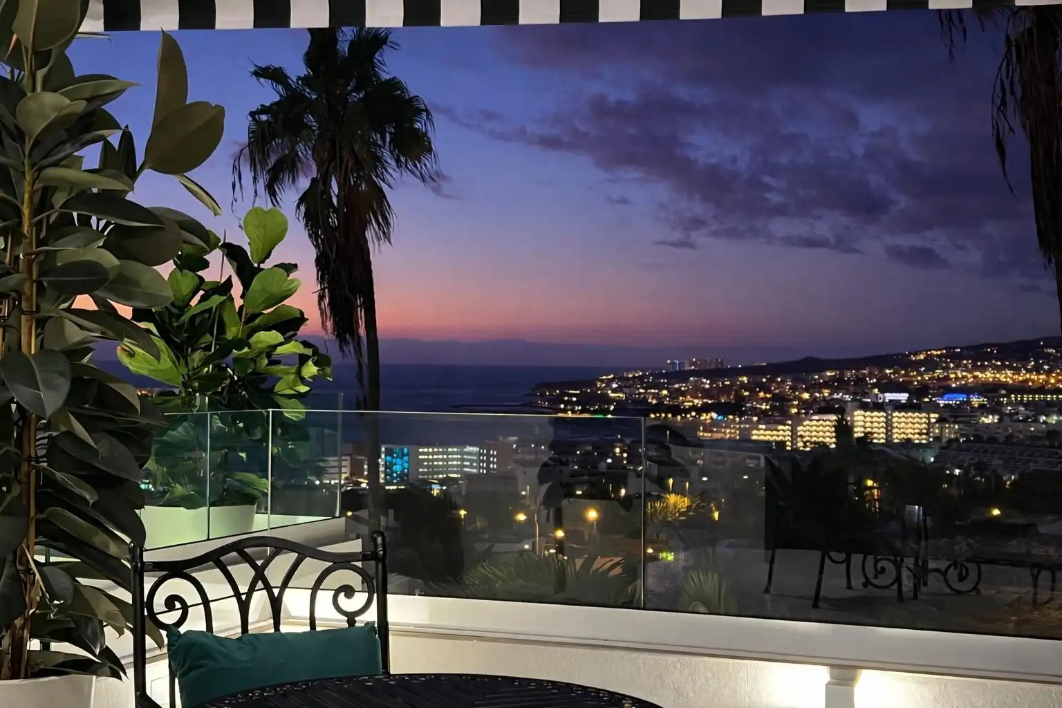 Terrace of Houses for sale in Adeje  with Air Conditioner, Private garden and Terrace