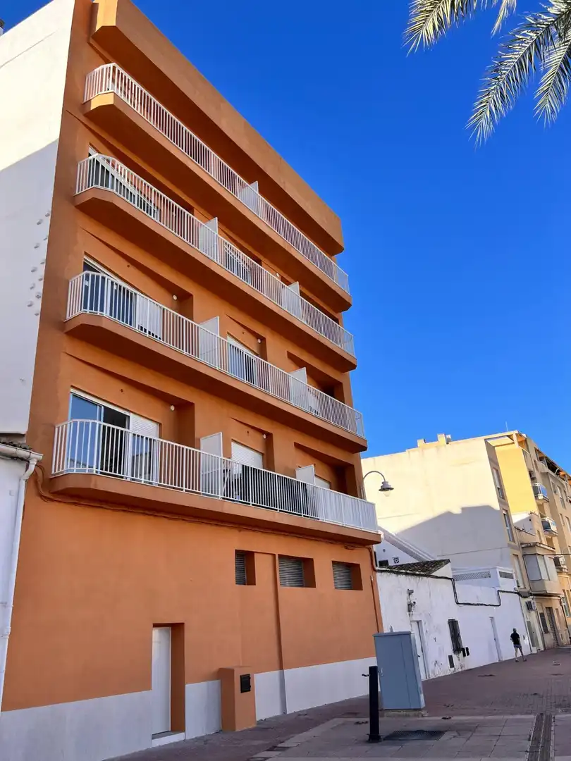 Vista exterior de Local en venta en Gandia